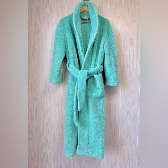 Pottery Barn Cozy Sherpa Robe Pale Seafoam OSFM EUC - Picture 1 of 3